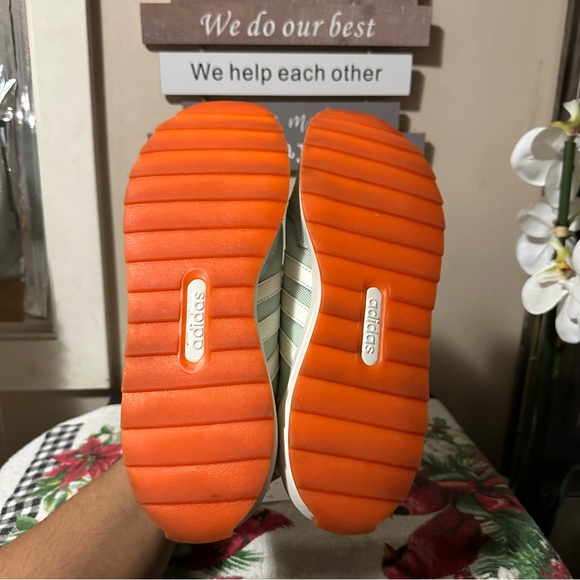 Adidas Retrorun Dash Green Womens Running Shoes - Picture 4 of 5